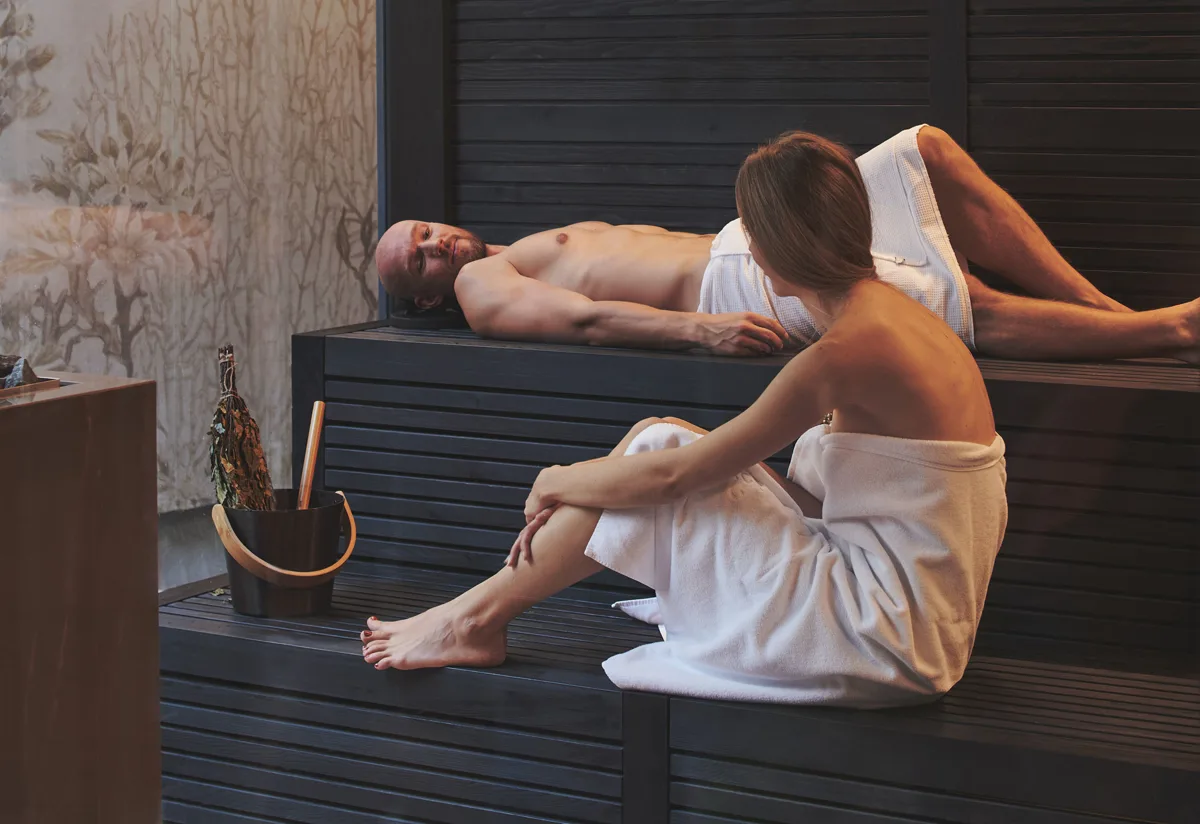 Finnische Sauna aus Holz im SCHLOSS Spa Zermatt